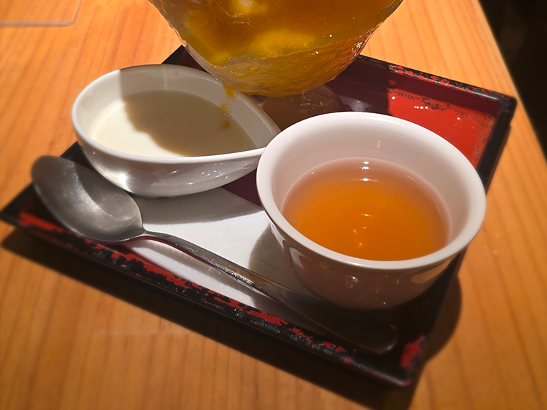 ひみつ堂の温かいほうじ茶